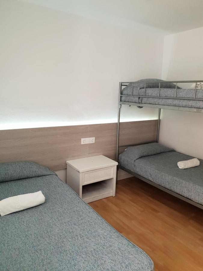 Hostal Montsant Салоу Экстерьер фото