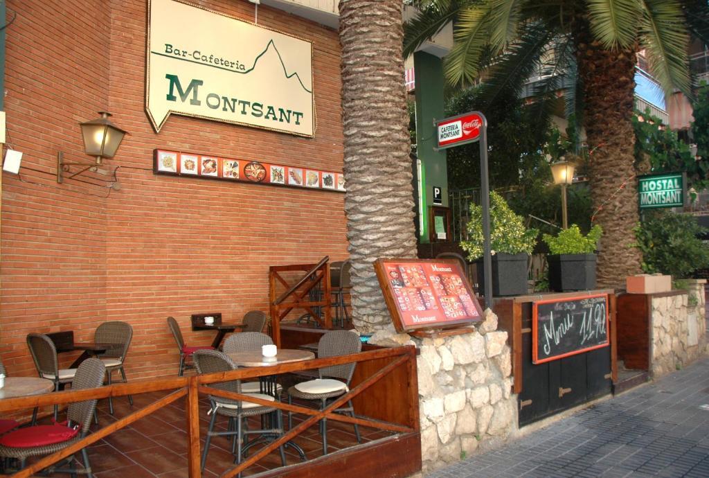 Hostal Montsant Салоу Экстерьер фото