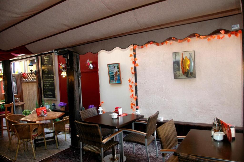 Hostal Montsant Салоу Экстерьер фото
