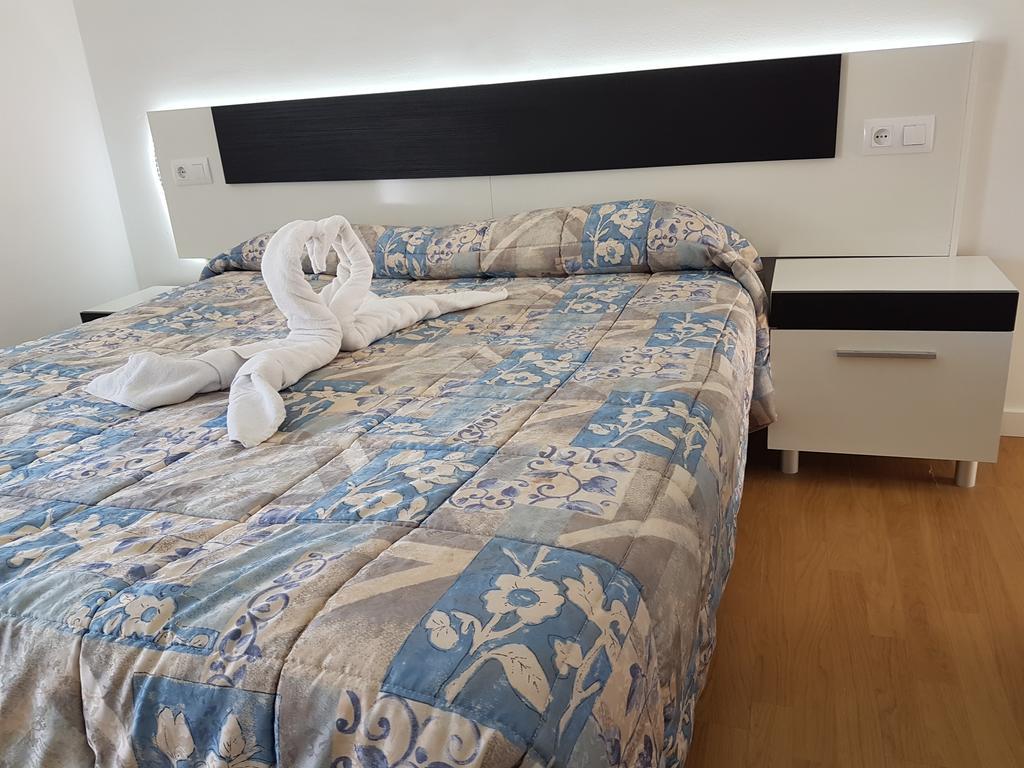 Hostal Montsant Салоу Экстерьер фото