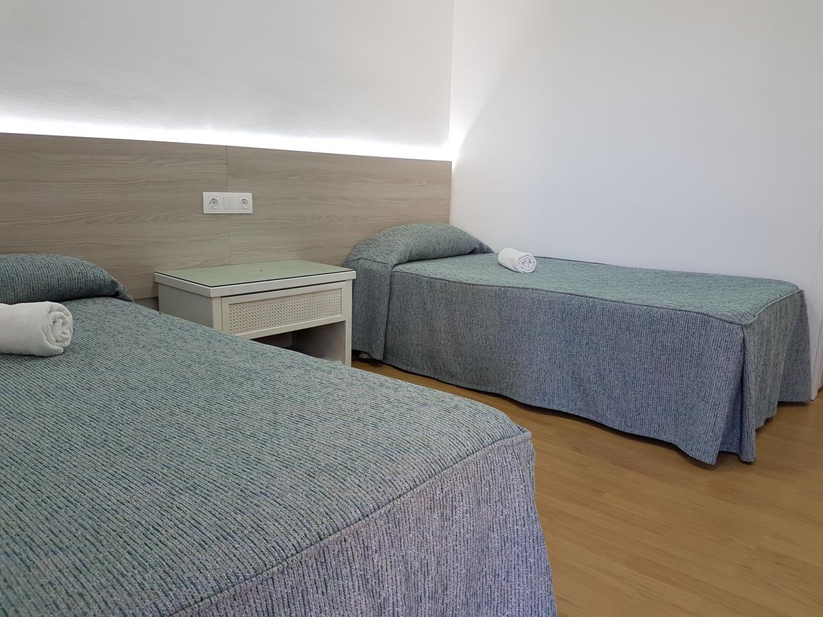 Hostal Montsant Салоу Экстерьер фото