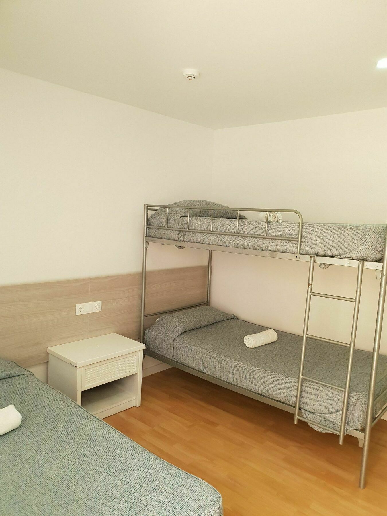 Hostal Montsant Салоу Экстерьер фото